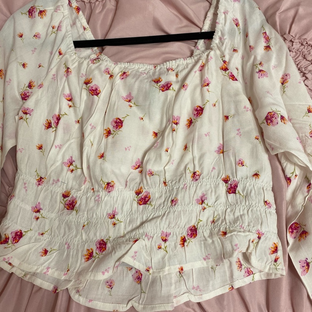 Floral blouse - Picture 1 of 3